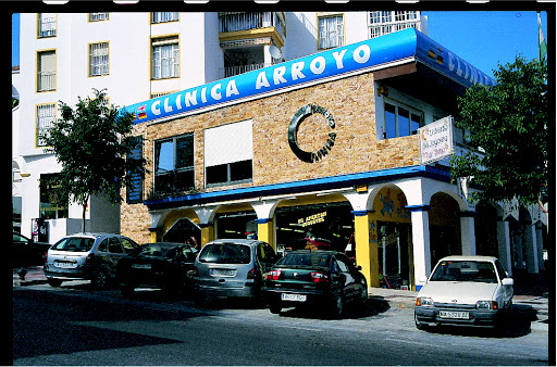 CLINICA ARROYO en Arroyo de la Miel, Málaga