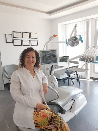 Diş Hekimi Dr. Ferah Onay Karakaş Kliniği