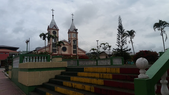 Opiniones de Iglesia Católica Nuestra Señora de Fátima en El Pangui - Iglesia