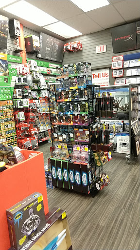 Video Game Store «GameStop», reviews and photos, 4715 N Harlem Ave, Harwood Heights, IL 60706, USA