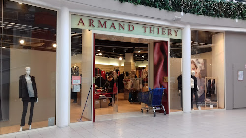 Magasin de vêtements pour femmes ARMAND THIERY FEMME Royan