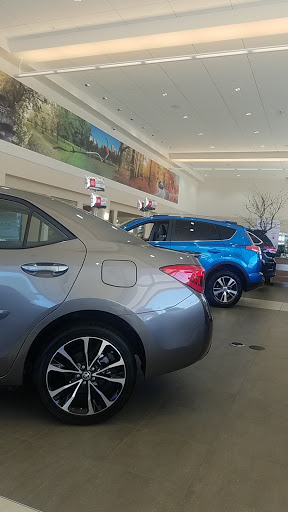 Toyota Dealer «Luther Brookdale Toyota», reviews and photos, 6700 Brooklyn Blvd, Brooklyn Center, MN 55429, USA