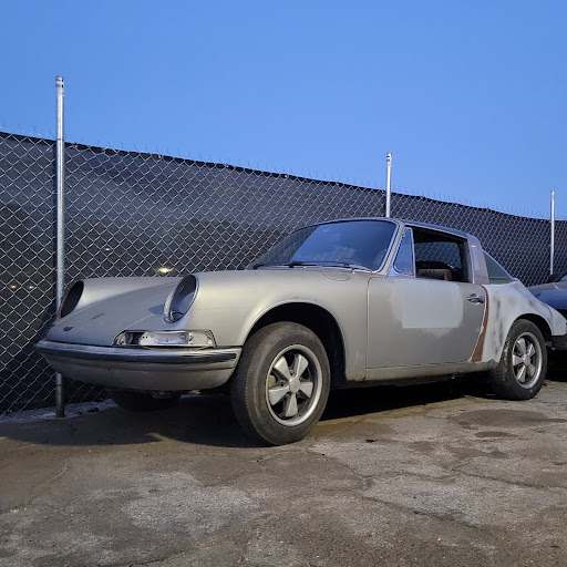 AV Auto Performance Garage image