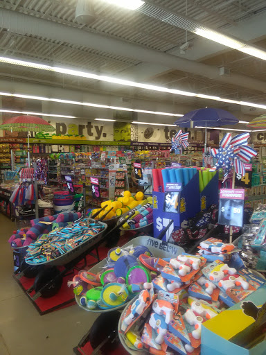 Variety Store «Five Below», reviews and photos, 781 Shoppes Blvd, North Brunswick Township, NJ 08902, USA
