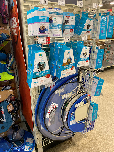 Pet Supply Store «PetSmart», reviews and photos, 971 Norland Ave, Chambersburg, PA 17201, USA