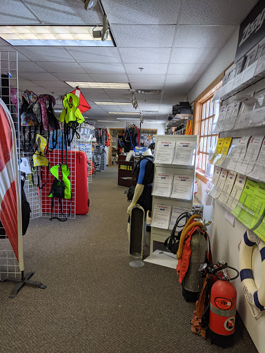 Scuba diving shops in Minneapolis