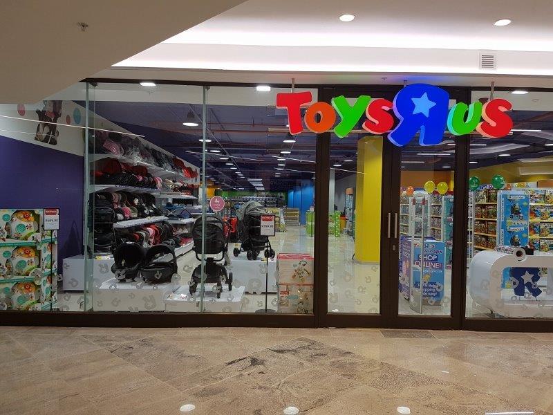 Toys R Us Cavendish Mall in the city Cape Town