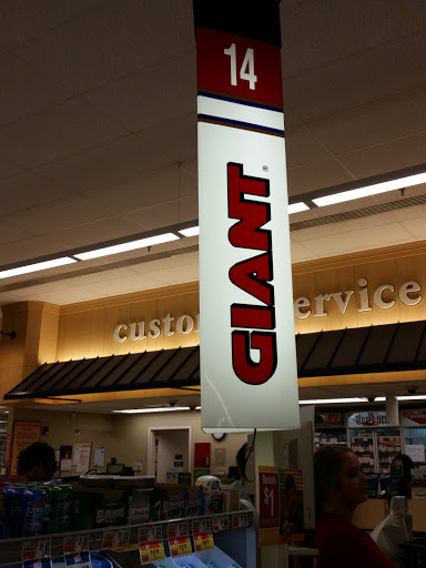 Grocery Store «Giant Food Stores», reviews and photos, 993 Wayne Ave, Chambersburg, PA 17201, USA