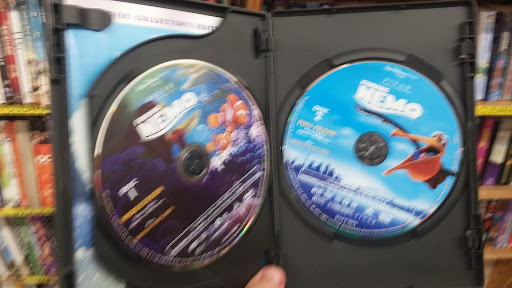 Book Store «Half Price Books», reviews and photos, 31 Orland Square Dr, Orland Park, IL 60462, USA