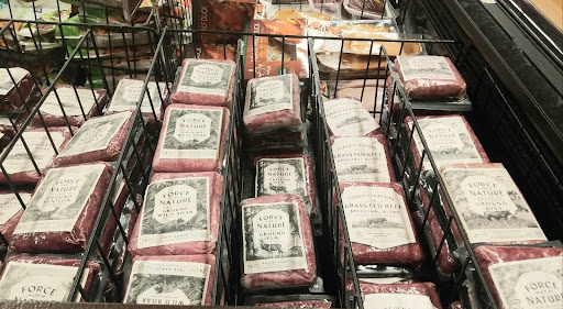 Grocery Store «Fresh Thyme Farmers Market- 82nd», reviews and photos, 4225 E 82nd St, Indianapolis, IN 46250, USA