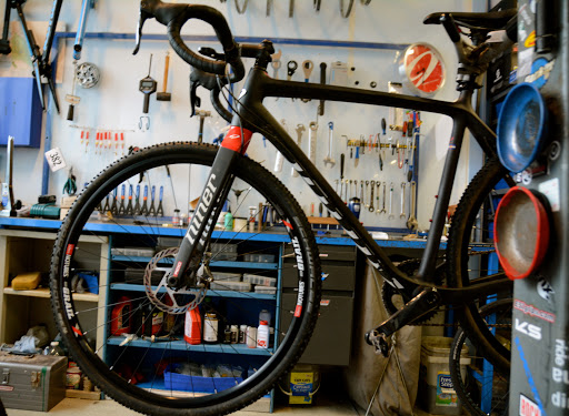 Bicycle Store «Breakaway Bikes», reviews and photos, 4235 Montgomery Dr, Santa Rosa, CA 95405, USA