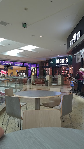 The Shops at Palm Desert image