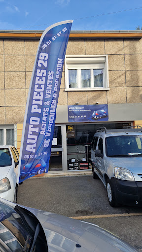 Photo 2 - Auto-pièce 29