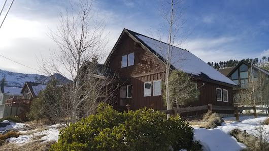 South Tahoe Vacation Home 817 Mule Deer Cir, South Lake Tahoe, CA 96150