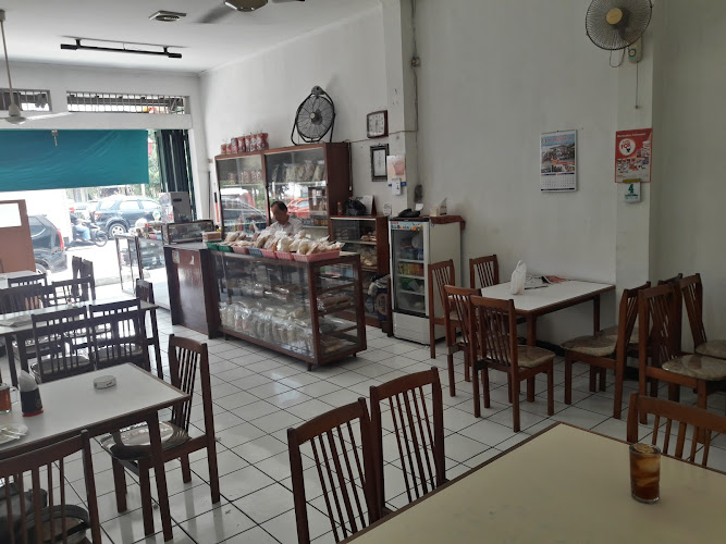 Restoran China di Kabupaten Purwakarta: Nikmati Kelezatan di Rumah Makan Sedap dan Banyak Tempat Menarik Lainnya
