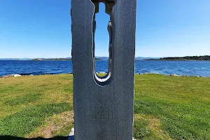 22.juli monumentet, Lundsneset image