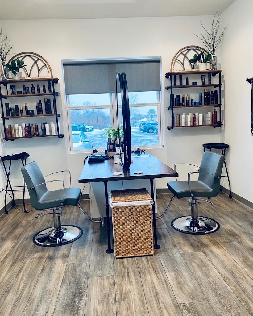 Pamela Jenny Salon 60174