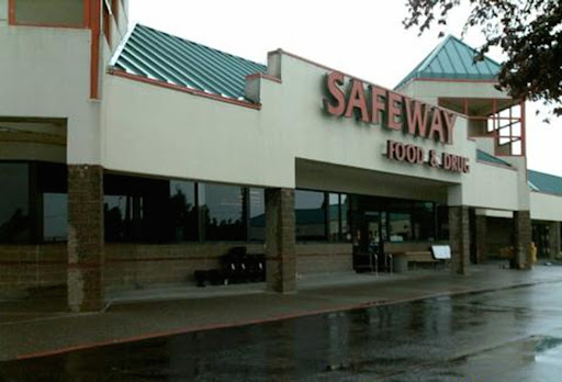 Grocery Store «Safeway», reviews and photos, 2525 SE Tualatin Valley Hwy, Hillsboro, OR 97123, USA