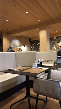 Atmosphère du Restaurant La Pointe Noire à Arâches-la-Frasse - n°1