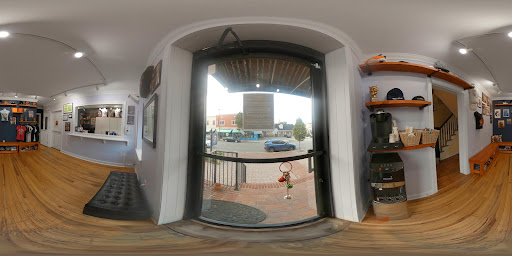 Tattoo Shop «Loose Screw Tattoo», reviews and photos, 3313 W Cary St, Richmond, VA 23221, USA