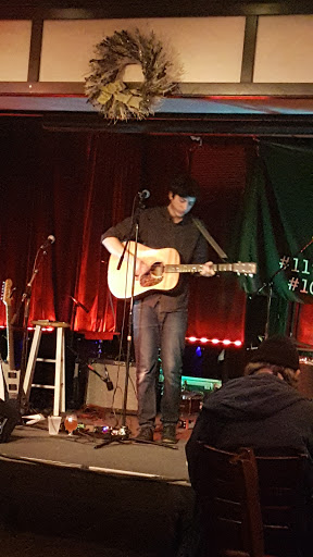 Bar & Grill «10th Street Live Bar & Grill», reviews and photos, 104 N 10th St, Kenilworth, NJ 07033, USA