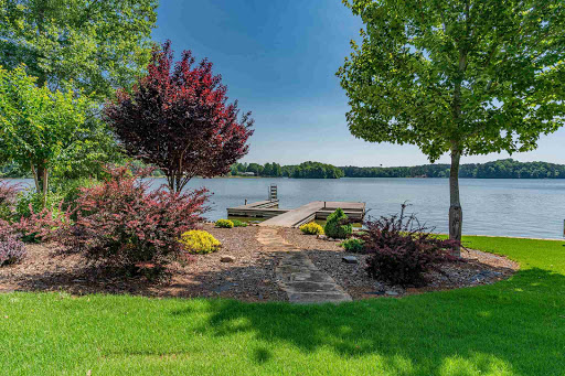 Real Estate Agency «Kim and Lin Logan Real Estate», reviews and photos, 1041 Village Park Dr #204, Greensboro, GA 30642, USA