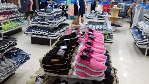 Stores to buy shoes Maracaibo