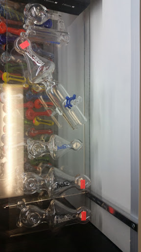 Vaporizer Store «Still Smokin Smoke Shop & Vape Bar», reviews and photos, 6359 Westheimer Rd, Houston, TX 77057, USA