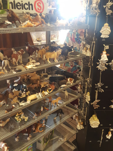 Buffet Restaurant «Gasthof Amish Village», reviews and photos, 6747 E Gasthof Village Rd, Montgomery, IN 47558, USA