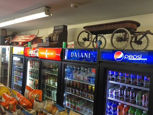 Grocery Store «Cornwall Country Market», reviews and photos, 25 Kent Rd S, Cornwall Bridge, CT 06754, USA