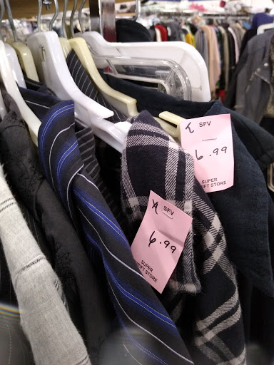 Thrift Store «Super Thrift Store Rescue Mission», reviews and photos, 13422 Saticoy St, North Hollywood, CA 91605, USA
