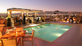 Hotels for large families Los Angeles