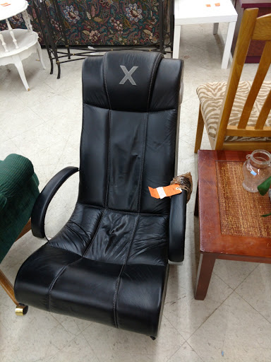 Thrift Store «The Salvation Army Family Store & Donation Center», reviews and photos, 730 N Pontiac Trail, Walled Lake, MI 48390, USA