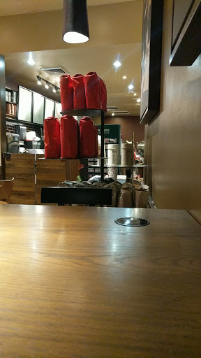 Coffee Shop «Starbucks,», reviews and photos, 9500 W Higgins Rd, Rosemont, IL 60018, USA