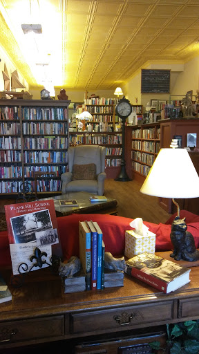 Used Book Store «Thimbleberry Books», reviews and photos, 166 S Central Ave, Marshfield, WI 54449, USA