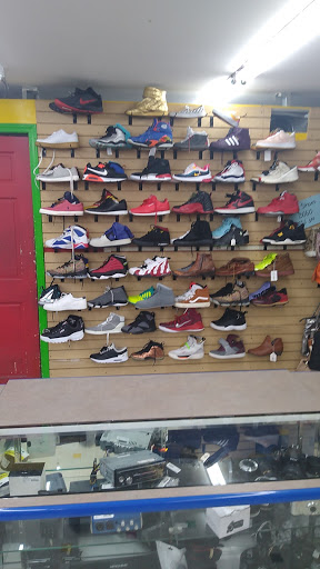 Pawn Shop «Ez Pawn», reviews and photos, 3101 South Blvd, Charlotte, NC 28209, USA