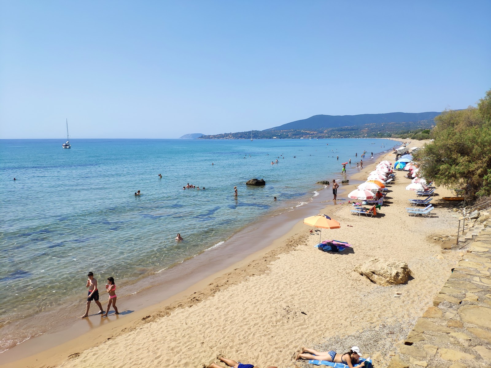Foto von Paralia Zagka mit beiger sand Oberfläche