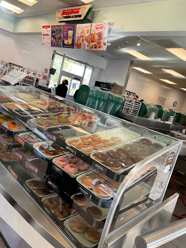 Bakery «Krispy Kreme Doughnuts», reviews and photos, 16415 NW Cornell Rd, Beaverton, OR 97006, USA