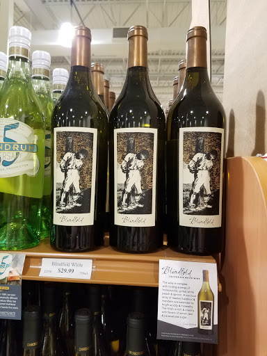 State Liquor Store «NH Liquor & Wine Outlet», reviews and photos, 294 Daniel Webster Hwy, Nashua, NH 03060, USA