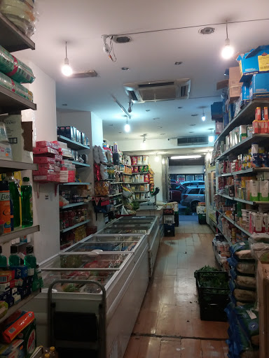 B.g alimentari super mini market