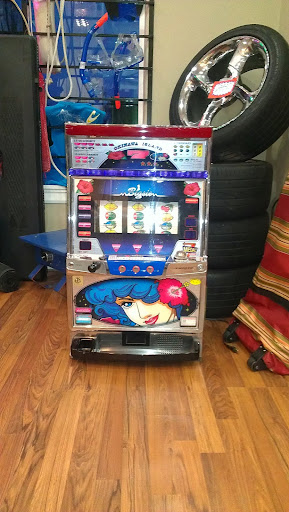 Pawn Shop «Silver Falls Pawn LLC», reviews and photos, 214 Jersey St, Silverton, OR 97381, USA