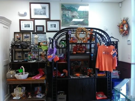 Thrift Store «St Vincent de Paul North Thrift Store», reviews and photos, 250 W Indiantown Rd, Jupiter, FL 33458, USA