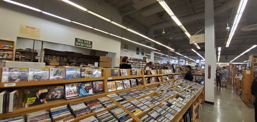 Book Store «Half Price Books», reviews and photos, 39152 Fremont Hub, Fremont, CA 94538, USA