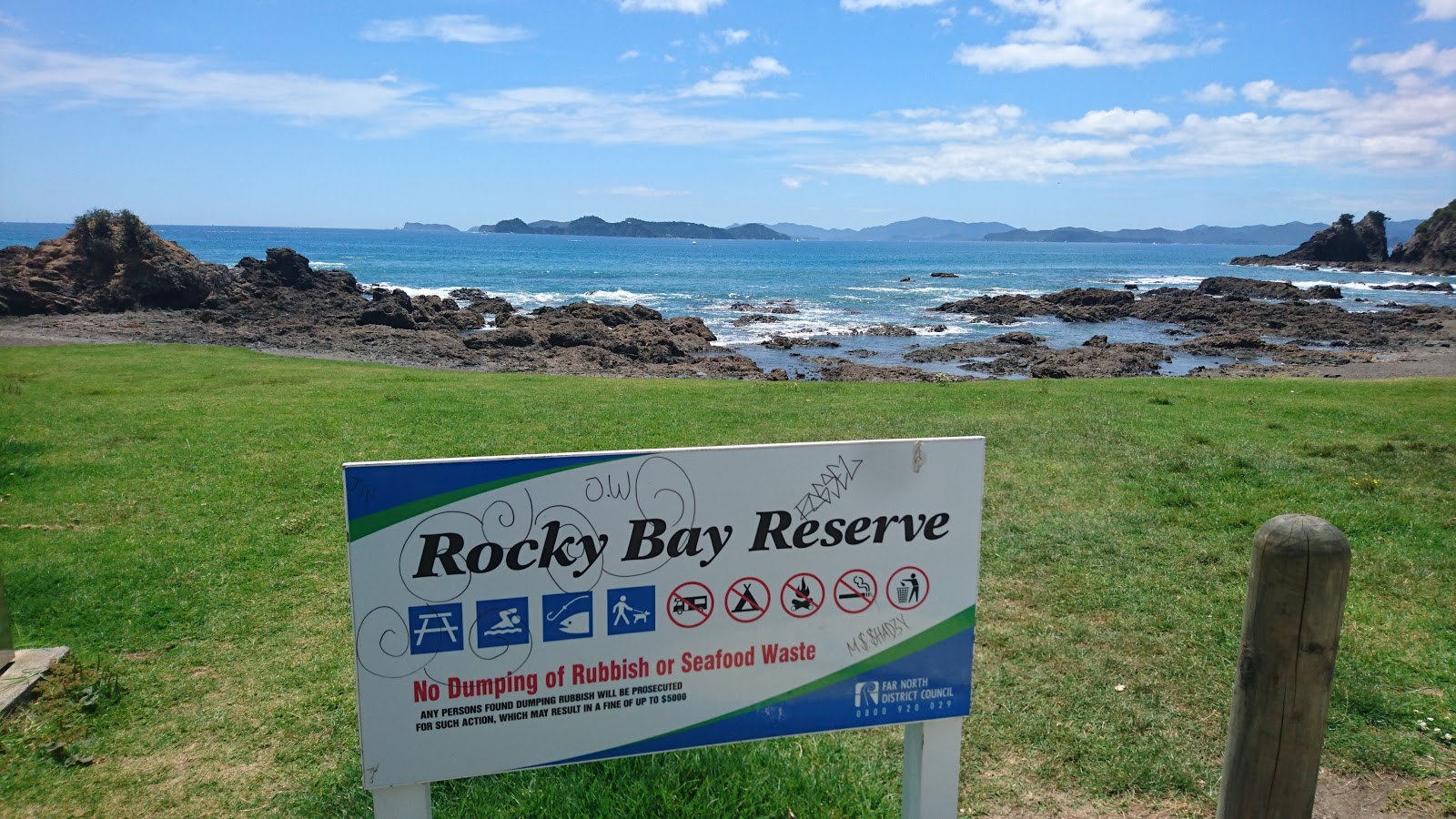 Valokuva Rocky Bay Reserveista. ja asutus