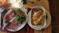 Plats et boissons du Restaurant français Auberge du col du Béal à Saint-Pierre-la-Bourlhonne - n°19