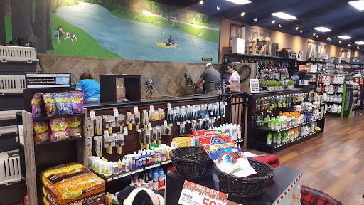 Pet Valu, 1605 E Michigan Rd, Shelbyville, IN 46176, USA, 