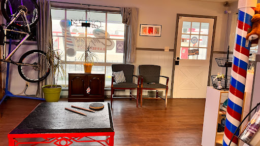 Barber Shop «Empire Barbershop», reviews and photos, 1236 E Empire St Suite 2, Bloomington, IL 61701, USA