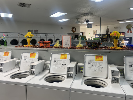 Dry Cleaner «Carriage Trade Dry Cleaners and Coin Laundry», reviews and photos, 38225 12th Ave, Zephyrhills, FL 33542, USA