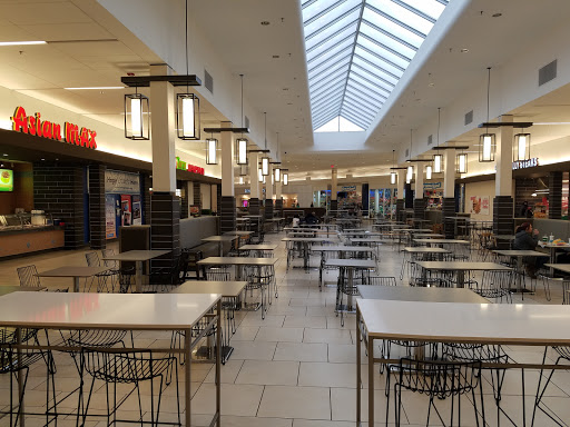 Shopping Mall «River Valley Mall», reviews and photos, 1635 River Valley Cir S, Lancaster, OH 43130, USA