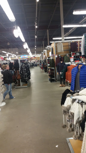 Clothing Store «Old Navy», reviews and photos, 12767 Riverdale Blvd, Coon Rapids, MN 55448, USA